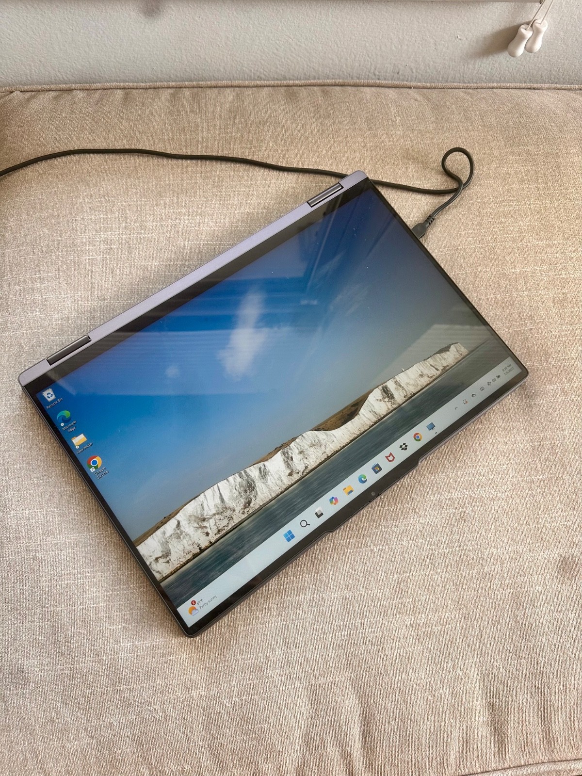 Lenovo Yoga 7 2-in-1 16 16IML9 Touchscreen Laptop Intel Ultra 5 125U 16GB 512G