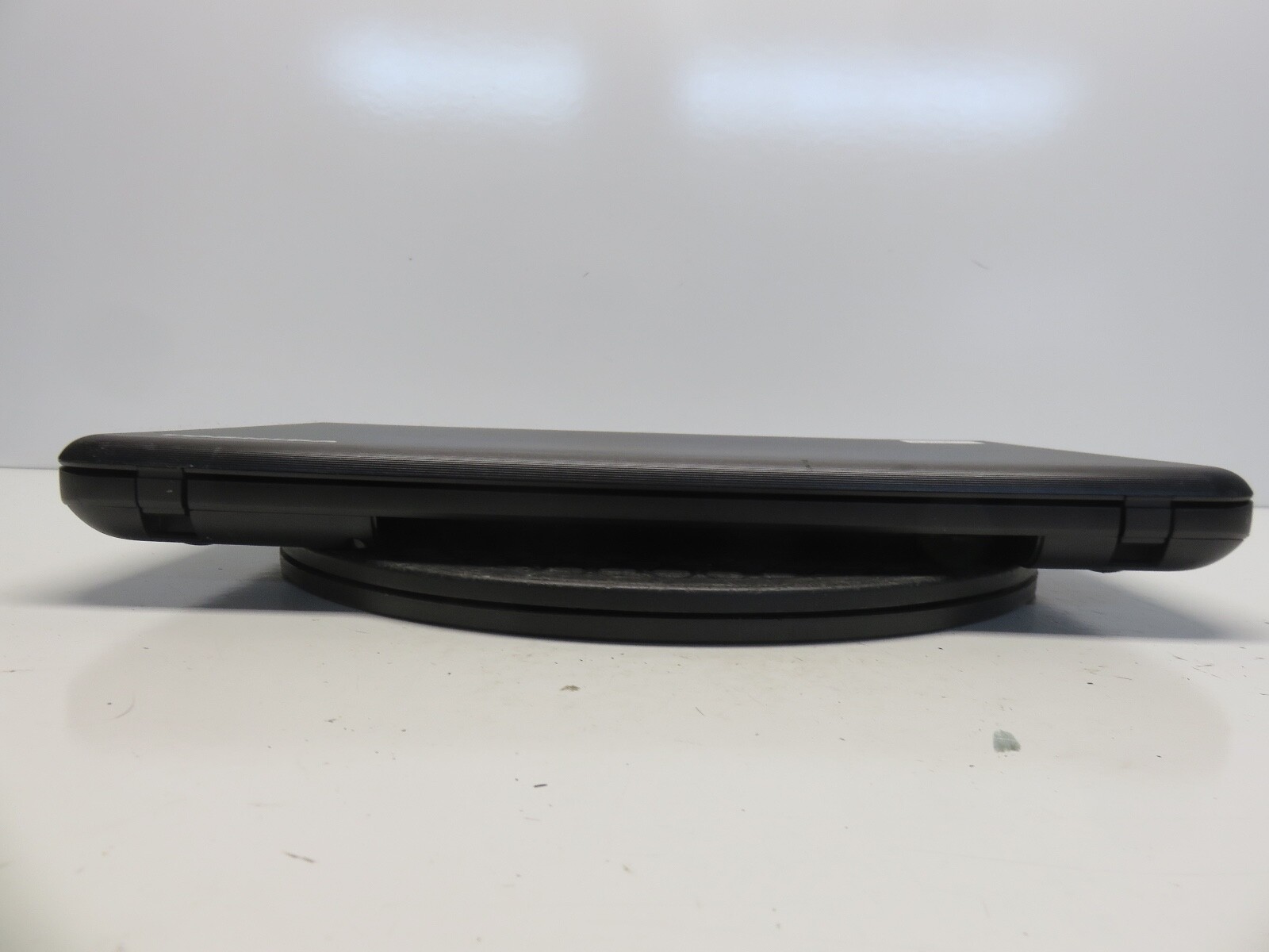 Toshiba Satellite C55D-A5240NR AMD E1-1200 1.4GHz 4 GB NO HDD No Batt