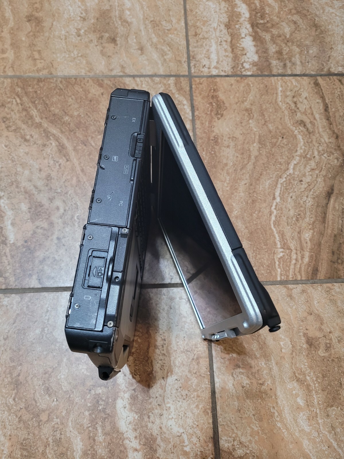 PANASONIC TOUGH CF30 MK3 GPS✔️DUAL BOOT /XP & WIN10P64✔️BACKLIT✔️500GB✔️4GB/