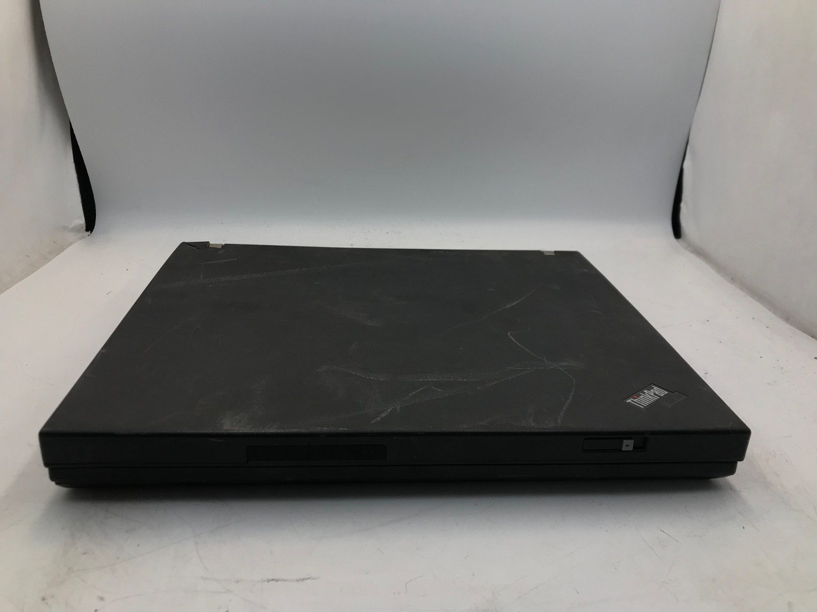 Lenovo ThinkPad R60 Intel Celeron 14″ -BOOTS/BAD DISPLAY/CRACKED- MZ