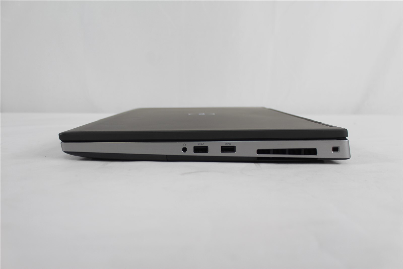 Dell Precision 7740 17.3″ FHD i7-9850H 2.6GHz 32GB RAM 512GB SSD RTX 3000 Win 11
