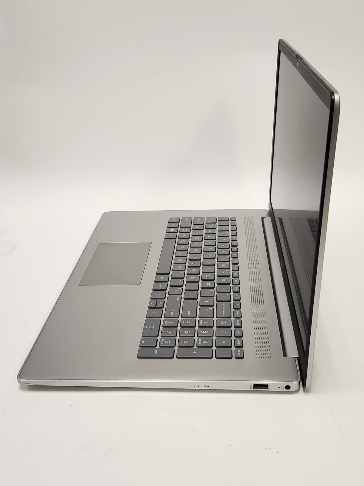 HP 17-cn3053cl 17.3″ Laptop FHD Intel i5-1335U 1.3GHz 8GB RAM 256GB SSD W11P