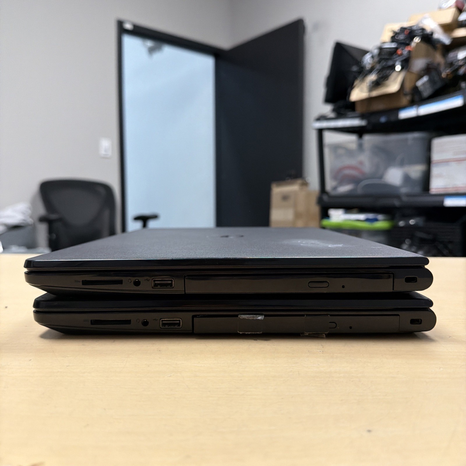 Lot of 2 DELL INSPIRON 15-3567 Laptop INTEL i5-7200U 4GB RAM NO SSD