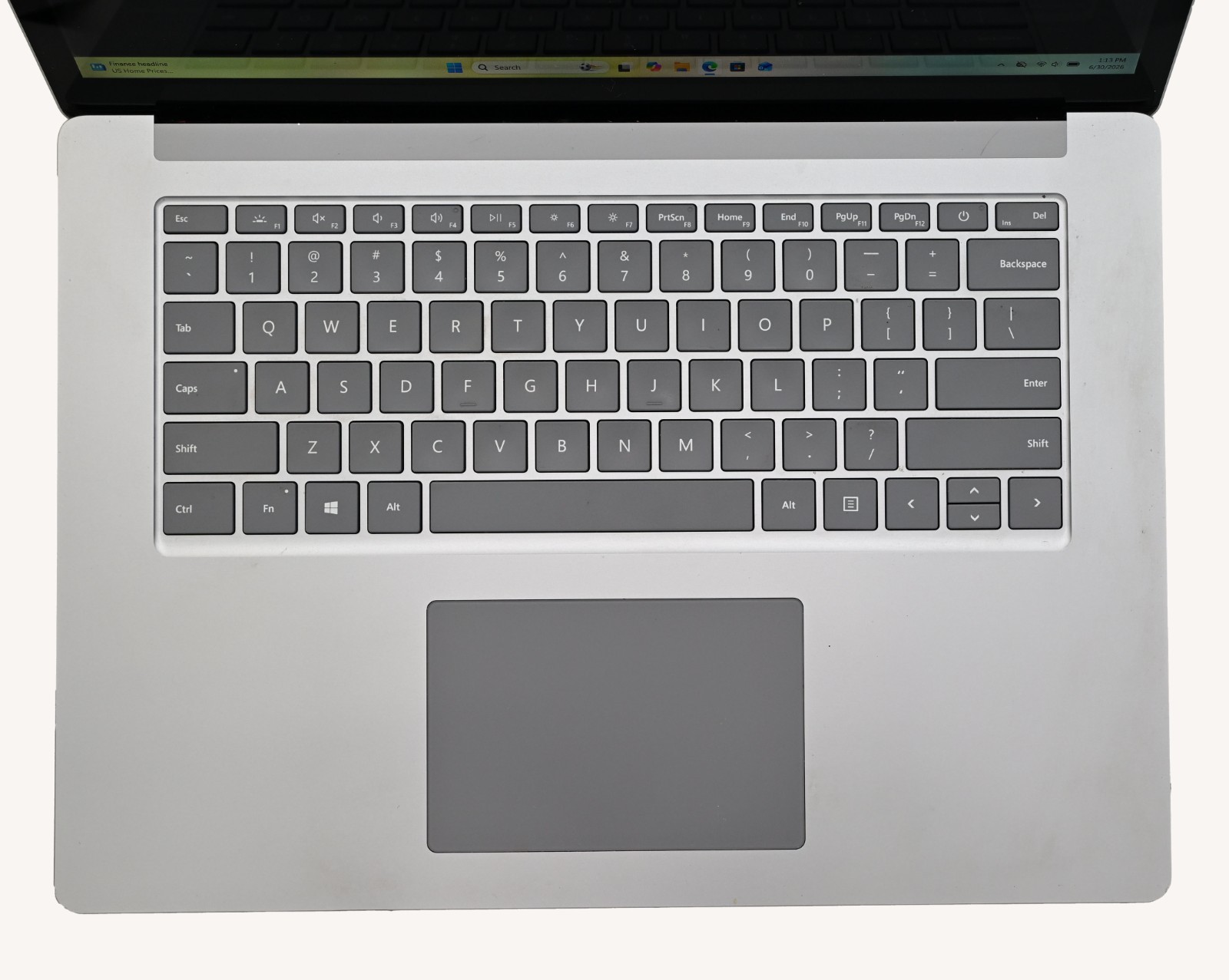 Microsoft Surface Laptop 3 i5-1035G7 1.2GHz 8GB RAM 128GB SSD Windows 11 Pro