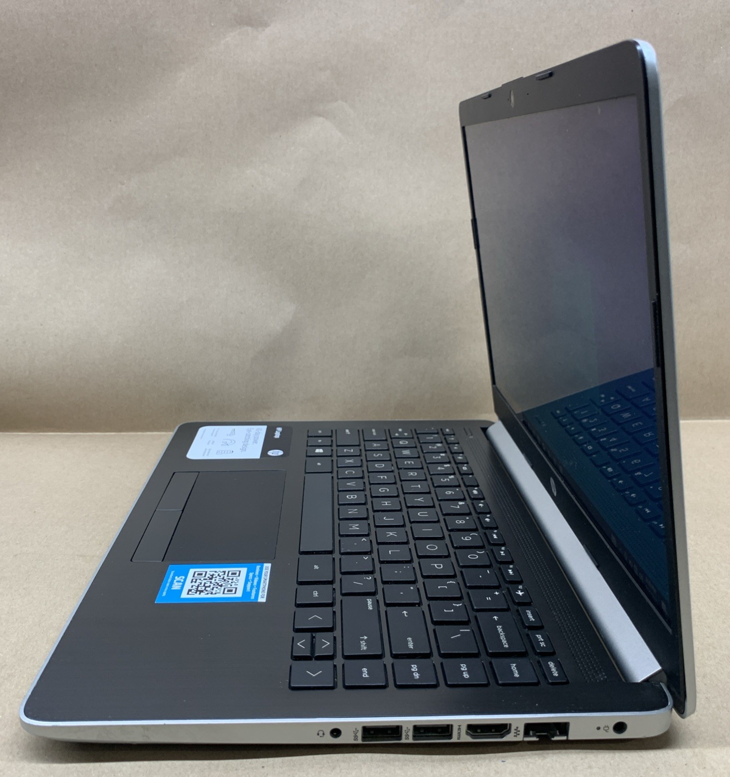 HP Laptop 14-dk0xxx, AMD A9-9425 R5 @ 3.2GHz, 4GB RAM, 128GB SSD, W10P