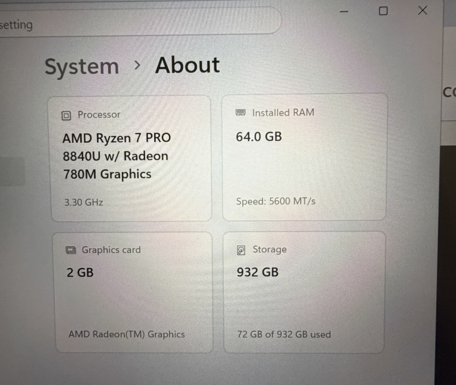 HP EliteBook 845 G11 14″ (Ryzen 7 PRO-8840U – 64GB RAM – 1TB SSD + charger