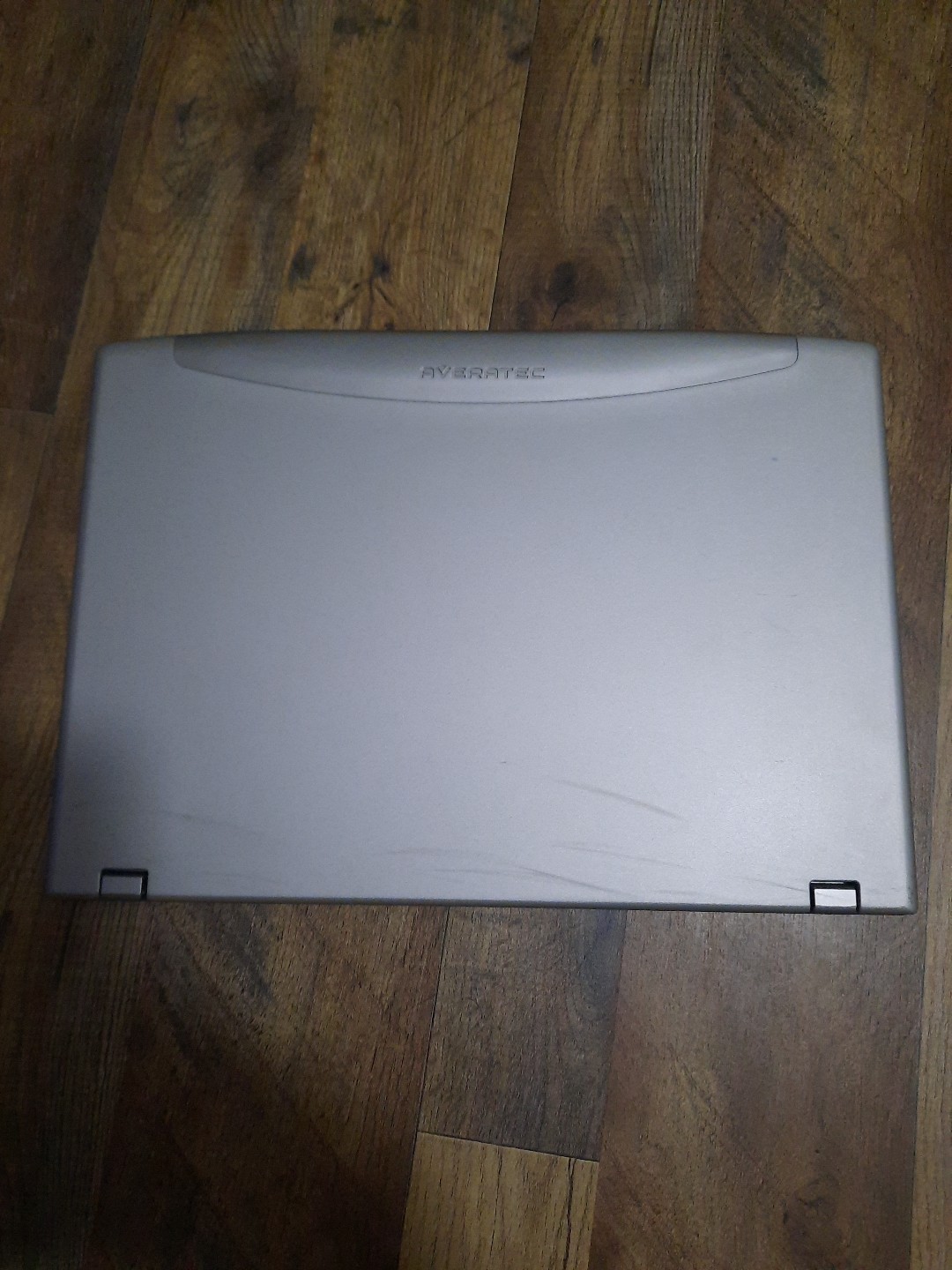 AVERATEC 6240 combination laptop & stand alone DVD player No charger