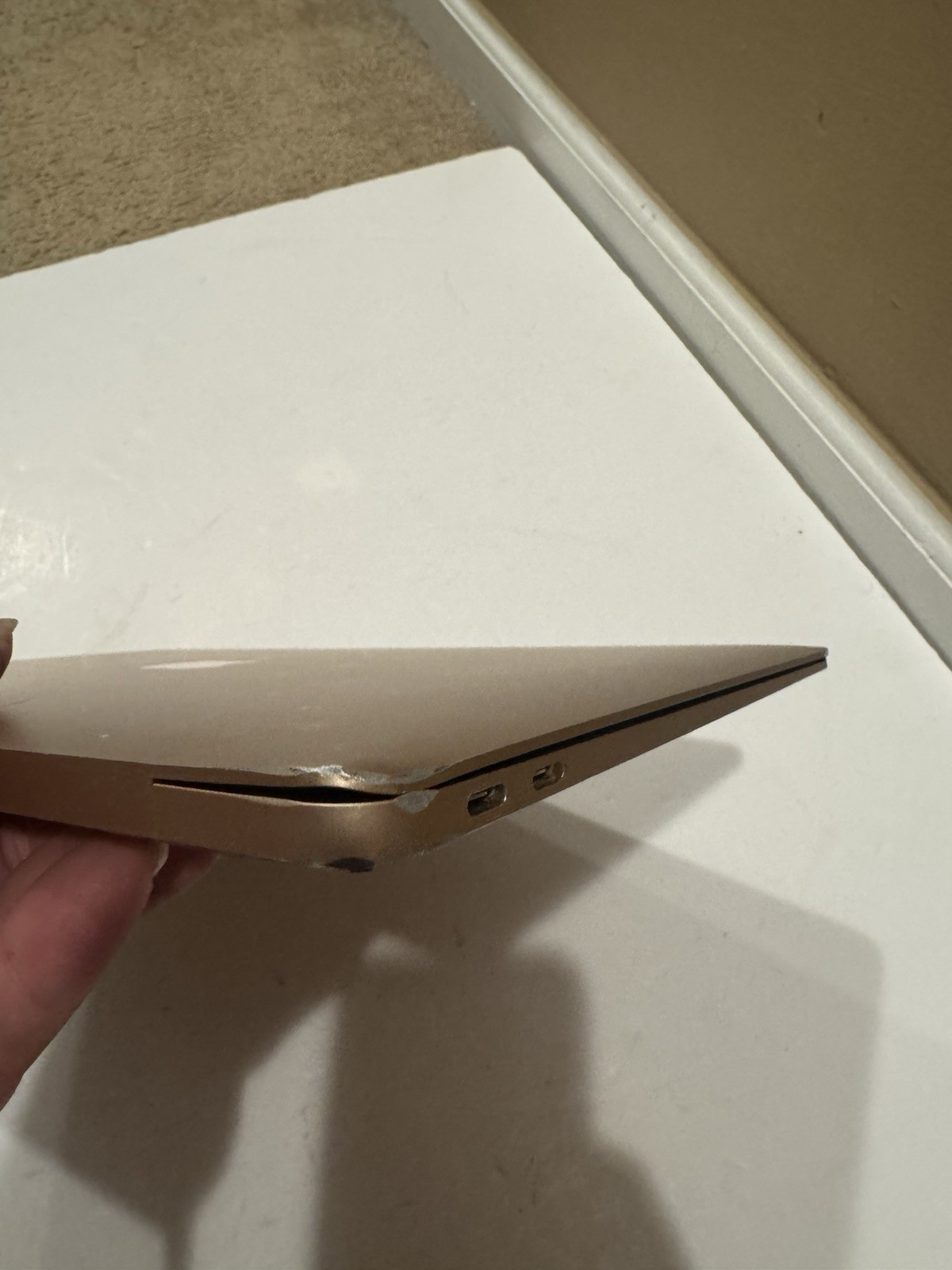MacBook Air 13″ A2337 FOR PARTS, REPAIR Password LOCKED Internal Cracked Screen