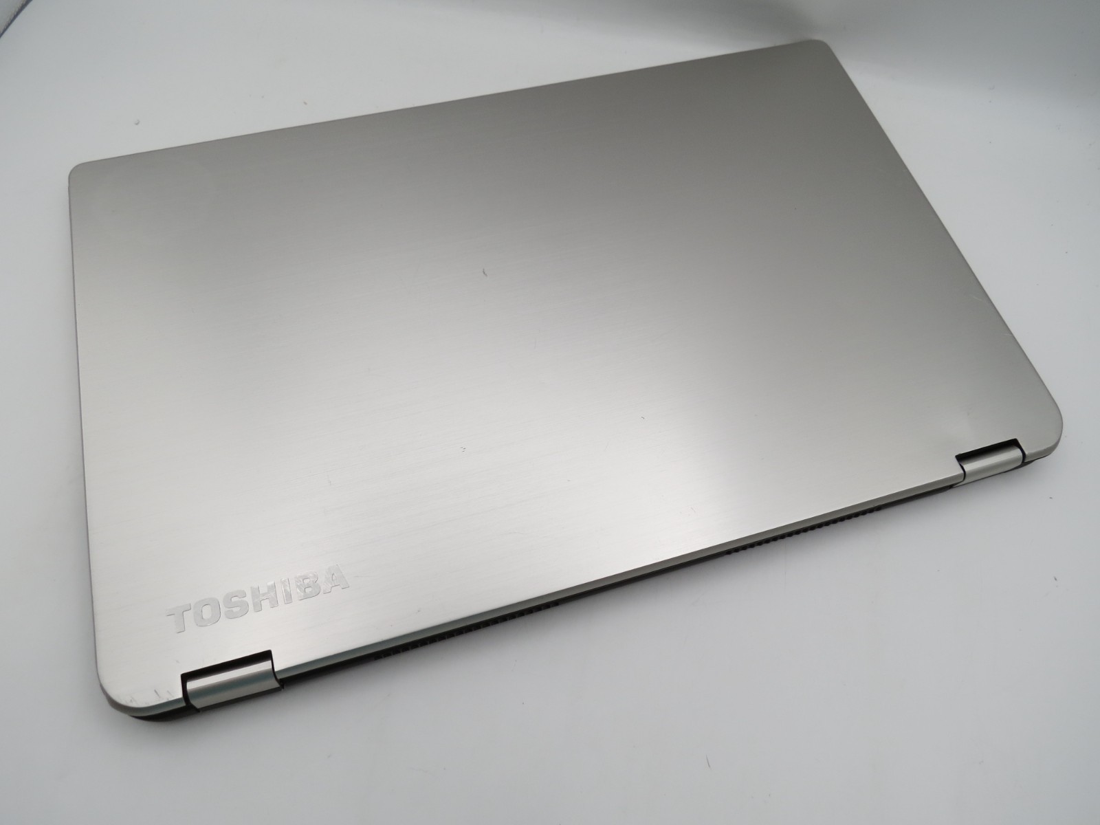Toshiba Satellite Radius P55W | i7-4510U @ 2GHz | 8GB DDR3 | No OS/HDD | PARTS