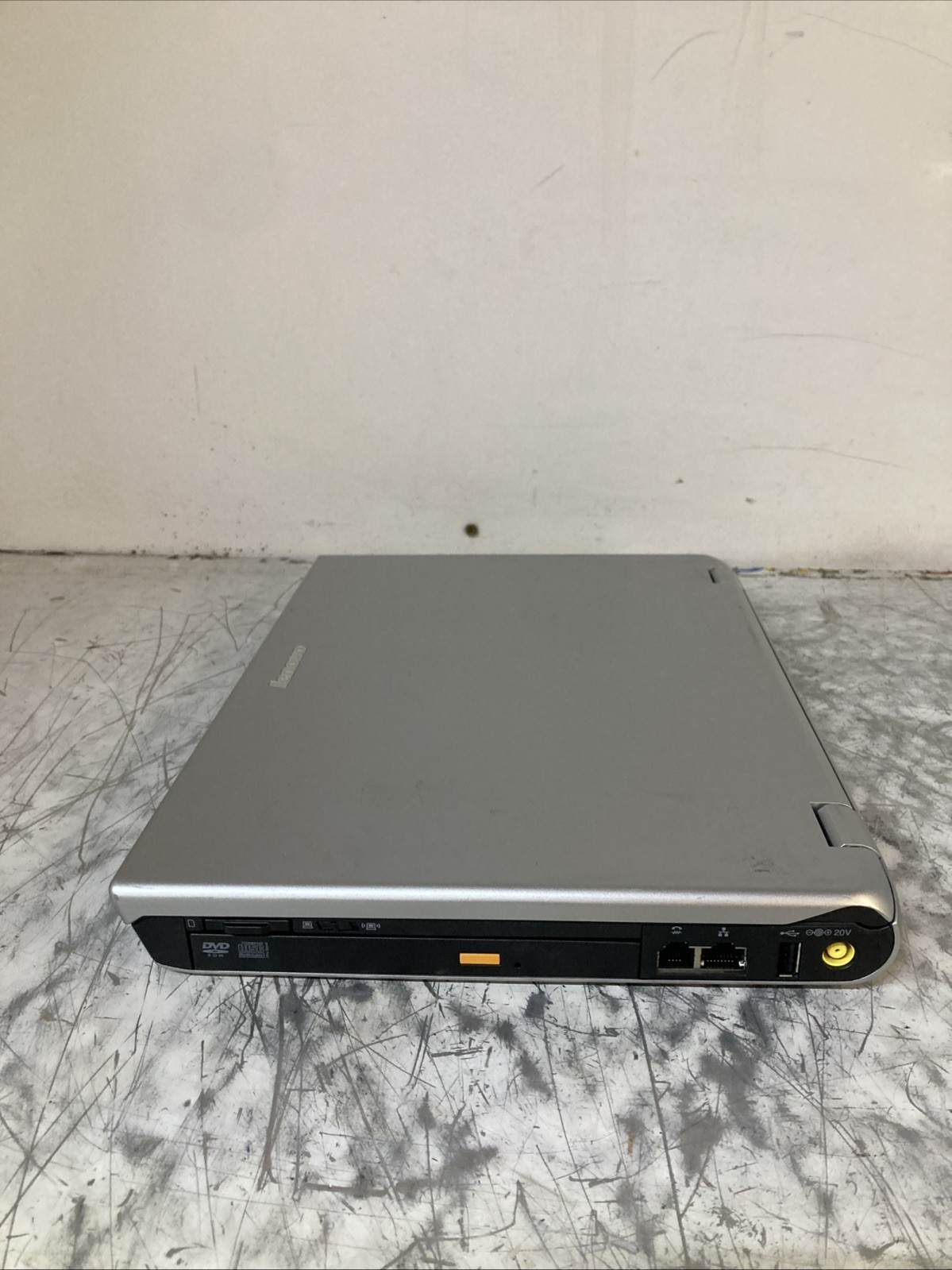 Lenovo 3000 V100 12.1″ Notebook Intel Core 2 Duo 1.66GHz 2GB NO HDD boot to BIOS