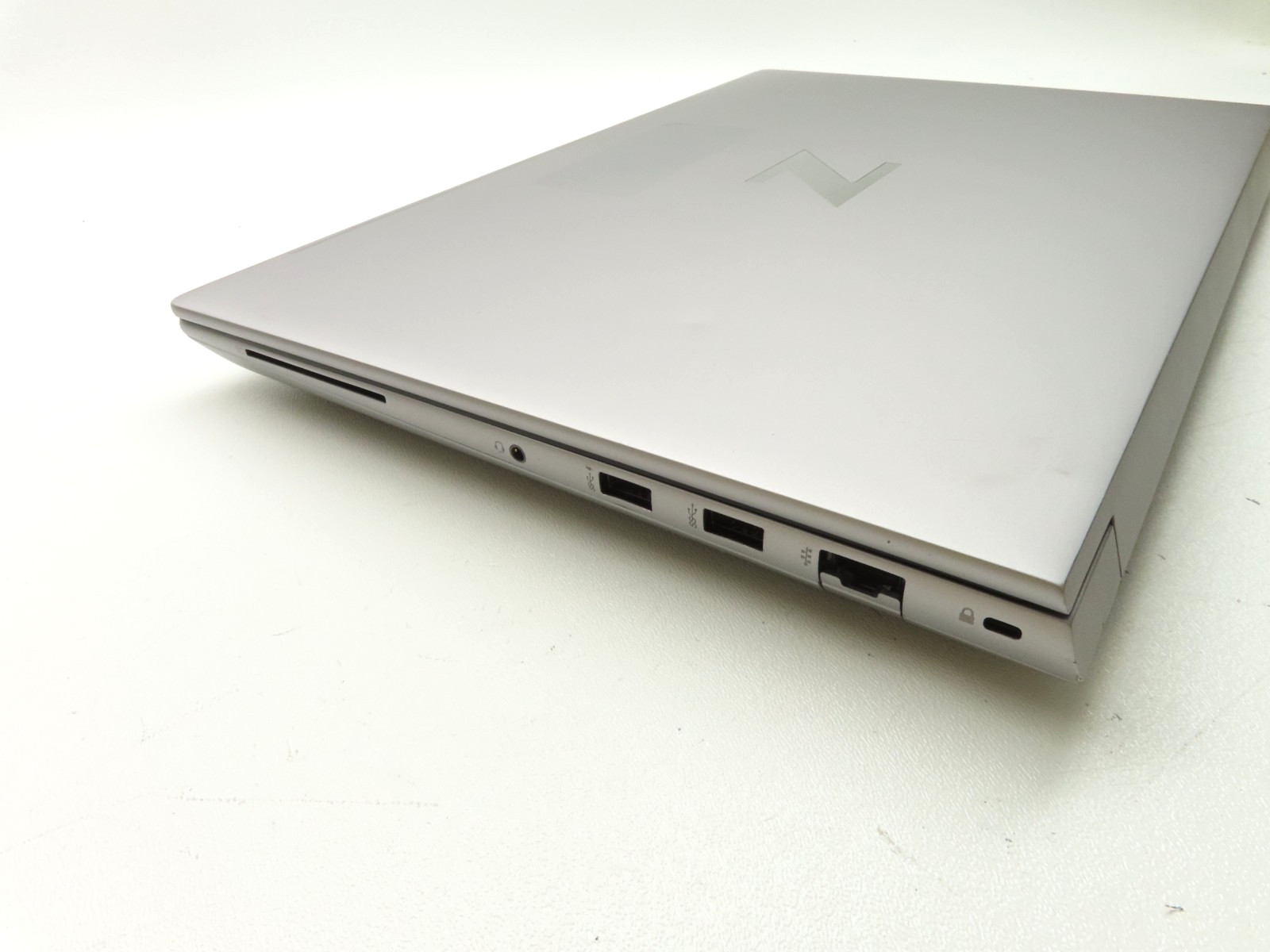HP ZBook Fury 16 G9 16″ Intel i7-12850HX 2.1GHz 32GB RAM 512GB SSD RTX A1000