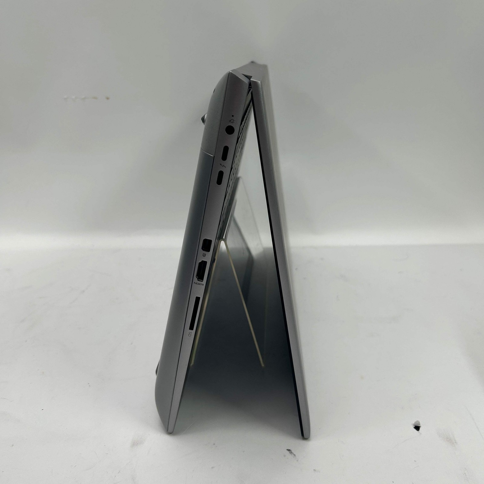 HP ZBook Fury 16 G11 16″ i7-13850HX 2.1GHz 32GB RAM 512GB SSD RTX 1000 Ada