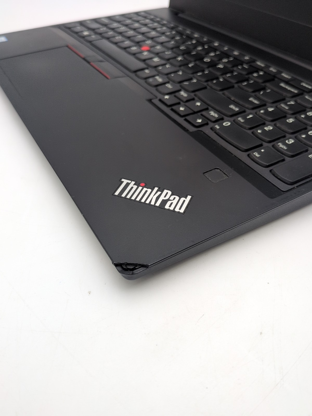 Lenovo ThinkPad E590 15.6″ Laptop i7-8565U 16GB RAM 512GB NVMe Win 11 P Grade C