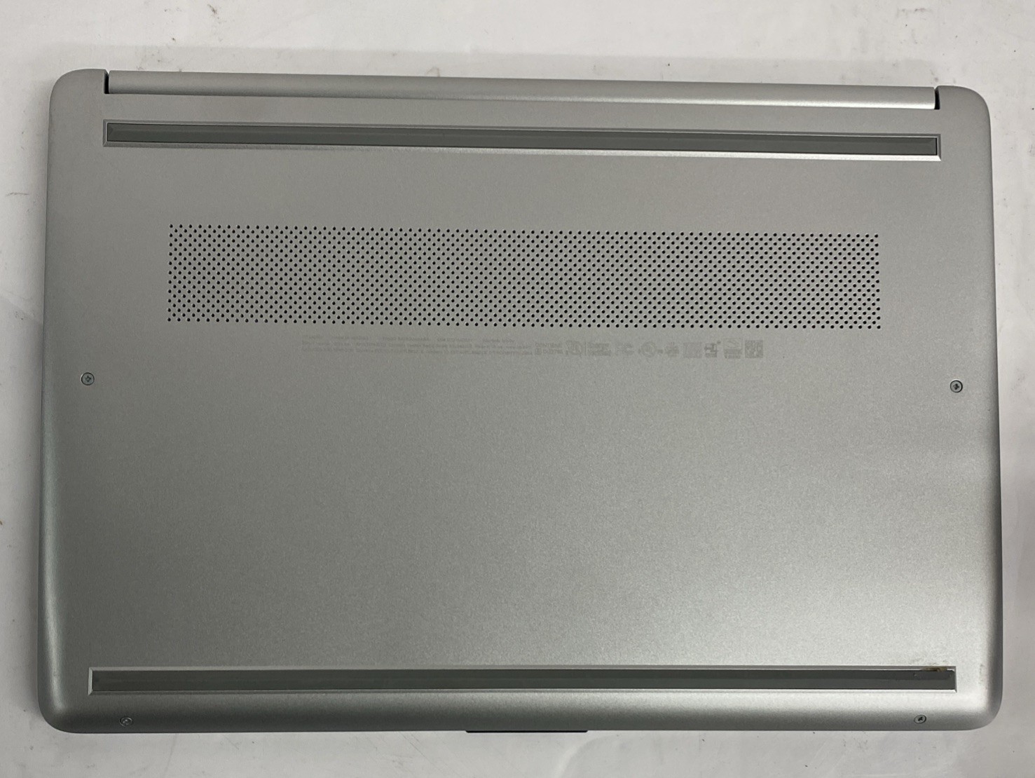 HP 14-dq3005cl 14″ W11 Intel Pentium Silver N6000 16GB RAM 256GB SSD Webcam