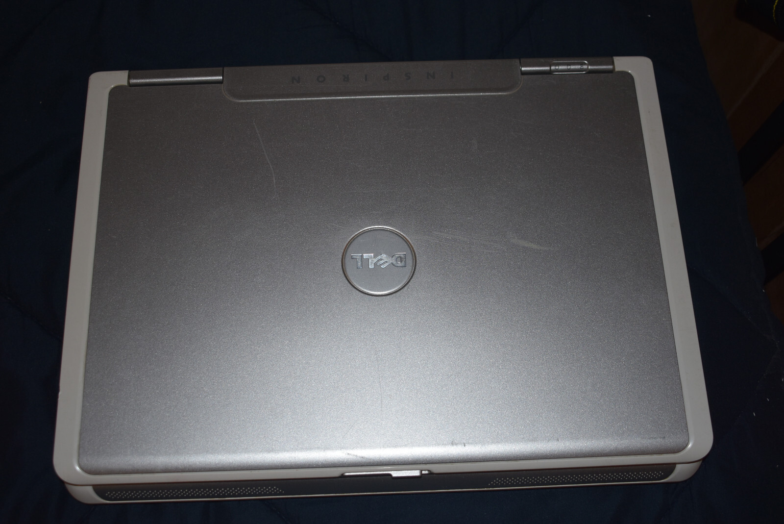 Dell Inspiron 1501 Laptop Mobile AMD Sempron 3500+ 1GB Ram 60GB HDD Windows XP