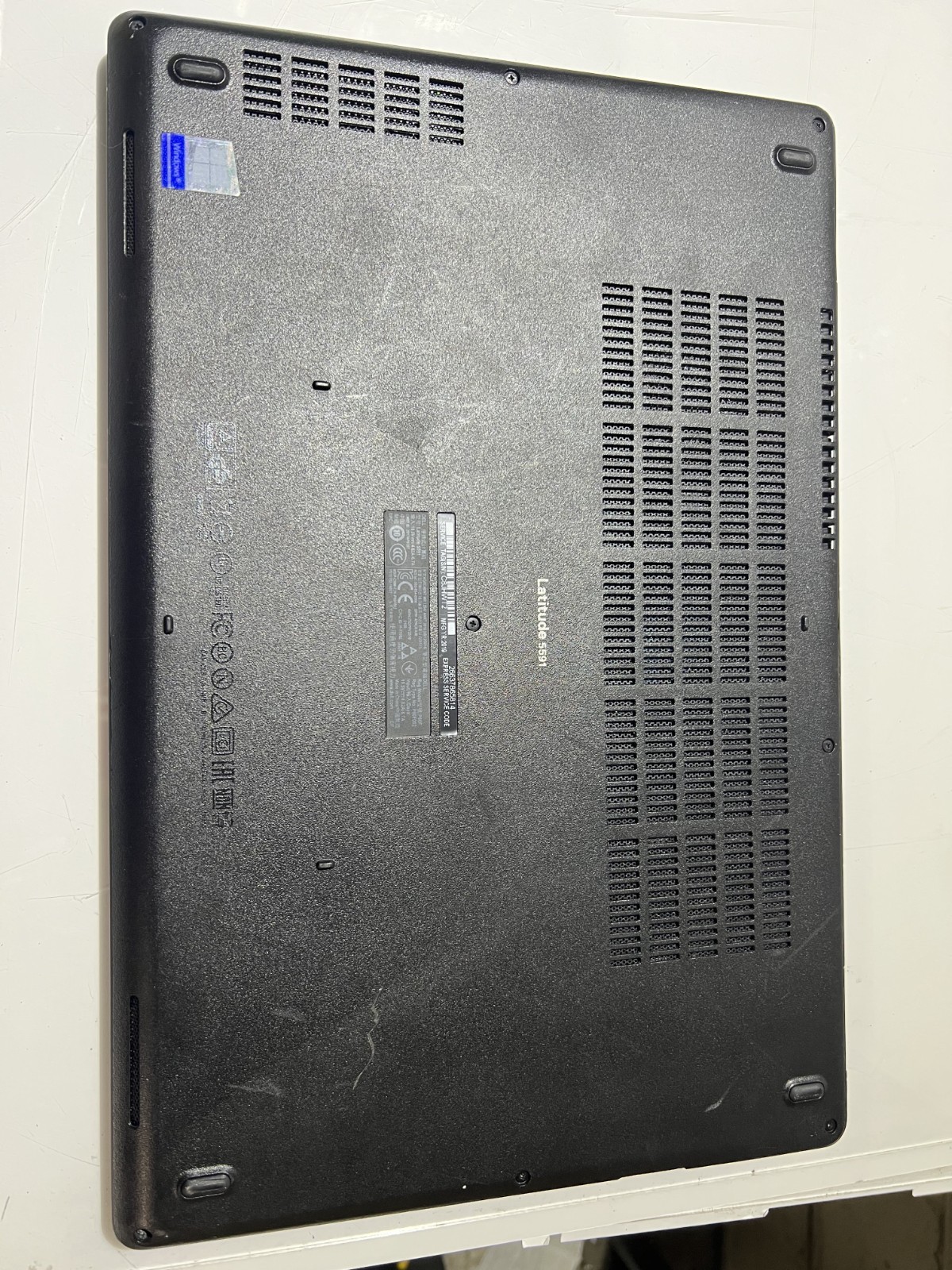 DELL LATITUDE 5591 i5-8300H@2.30GHz 12GB RAM 256GB SSD W11P WCHARGER *READ