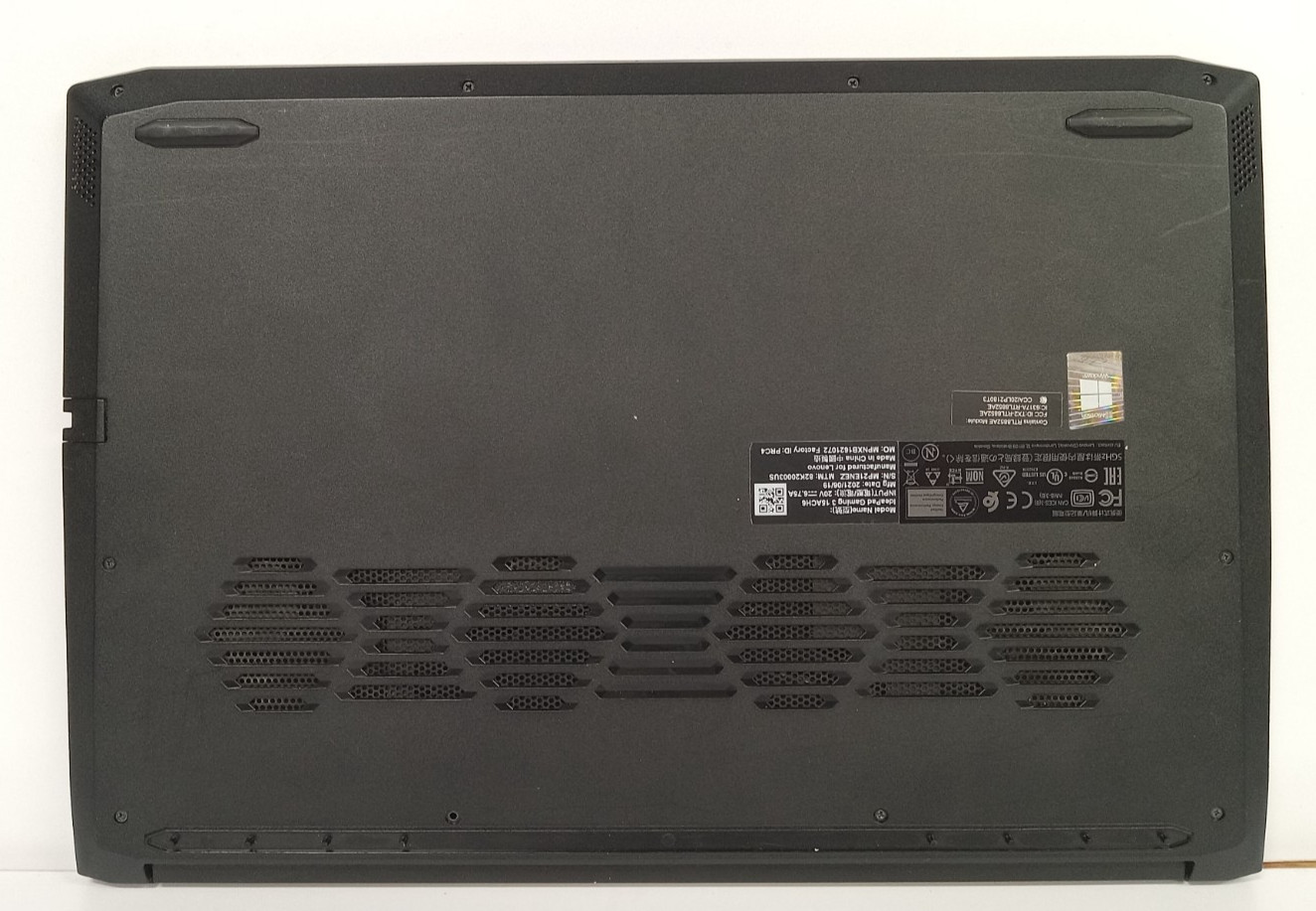 Lenovo IdeaPad Gaming 3 15ACH6 15.6″ (512GB SSD, Ryzen 5, 8GB RAM) – FF, *COND*