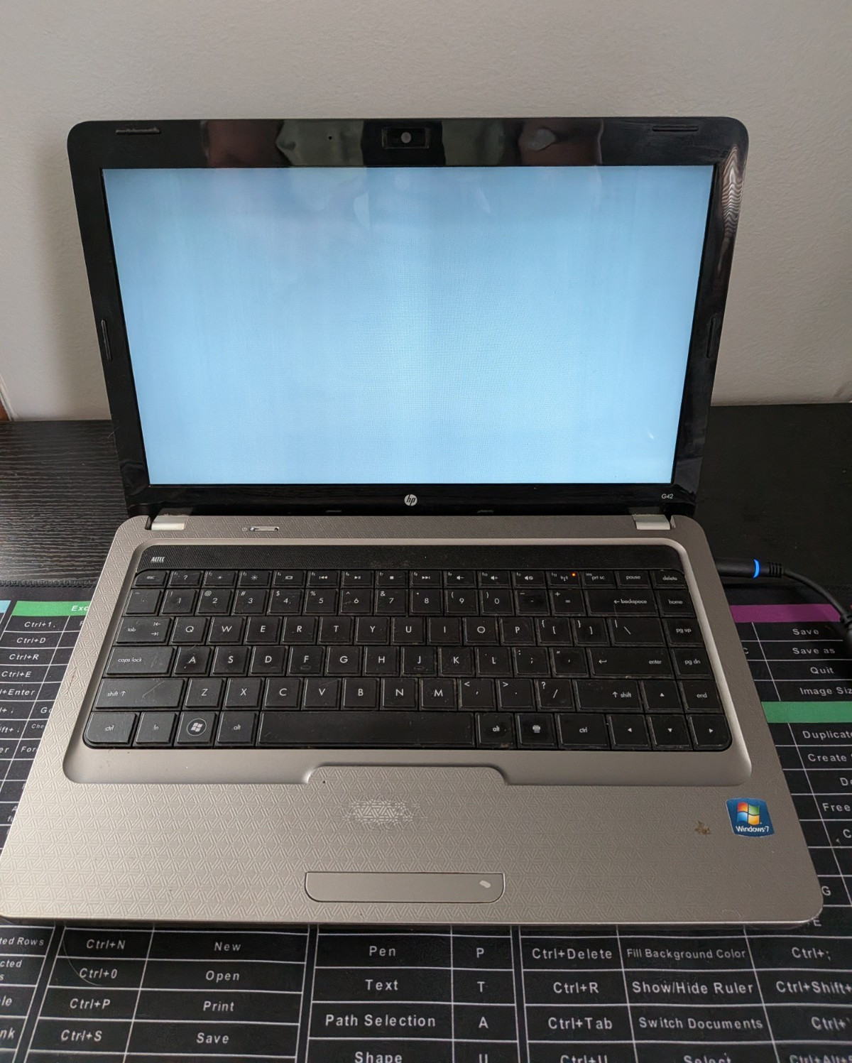 HP G62 Notebook Laptop Intel Celeron 15.6″ Silver Windows 7 For Parts