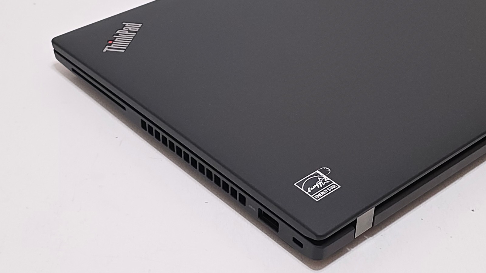 Lenovo ThinkPad P14S Gen 3 Intel i7-1280P 48GB RAM 1TB SSD T550 Touchscreen