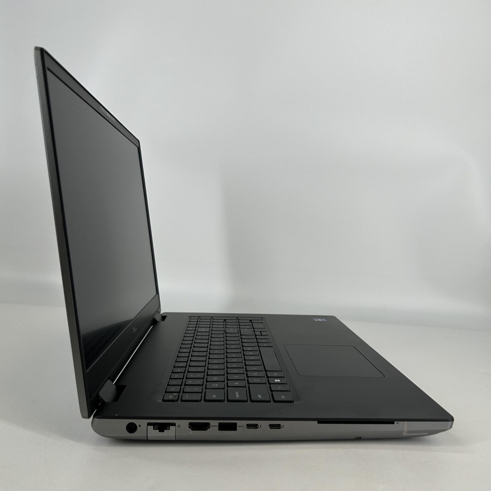 Dell Precision 7780 17.3 FHD 2.2 GHz i9-13950HX 64GB 1TB SSD RTX 5000 Ada