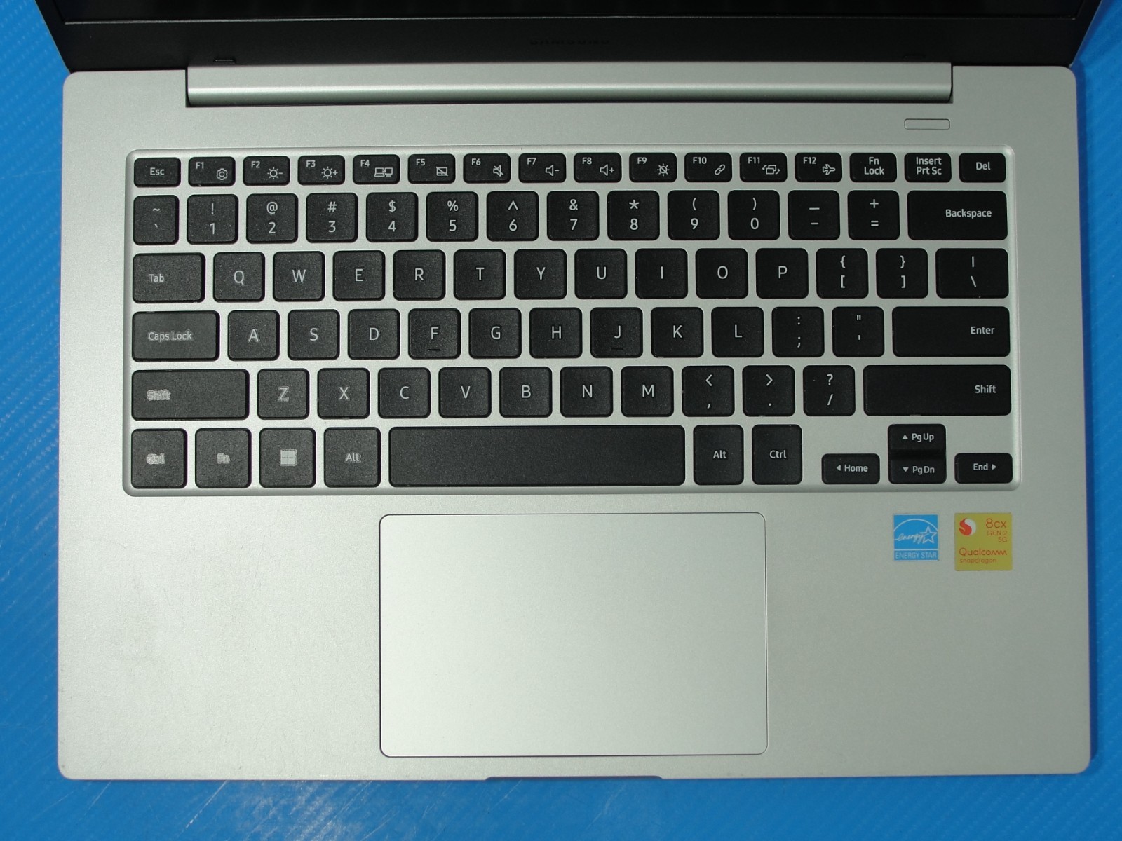 Samsung Galaxy Book Go A5A5-PAKA 14″ FHD Snapdragon8cxGen2 3.15GHz 8GB 256GB HDD