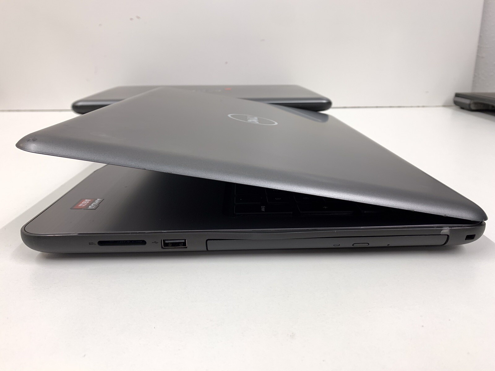 Dell Inspiron 5565 AMD A9 7th Gen, 5 Compute Cores | 8GB RAM, NO HDD | #T238