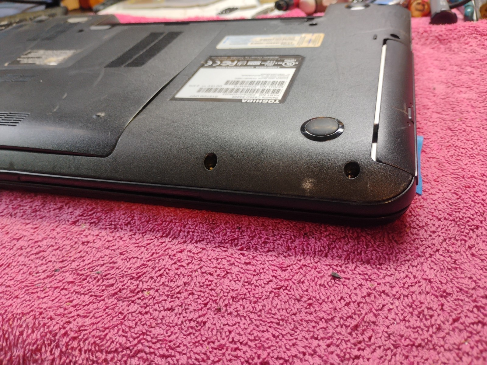 Toshiba Satellite laptop C855D-S5229 non-working for parts – used