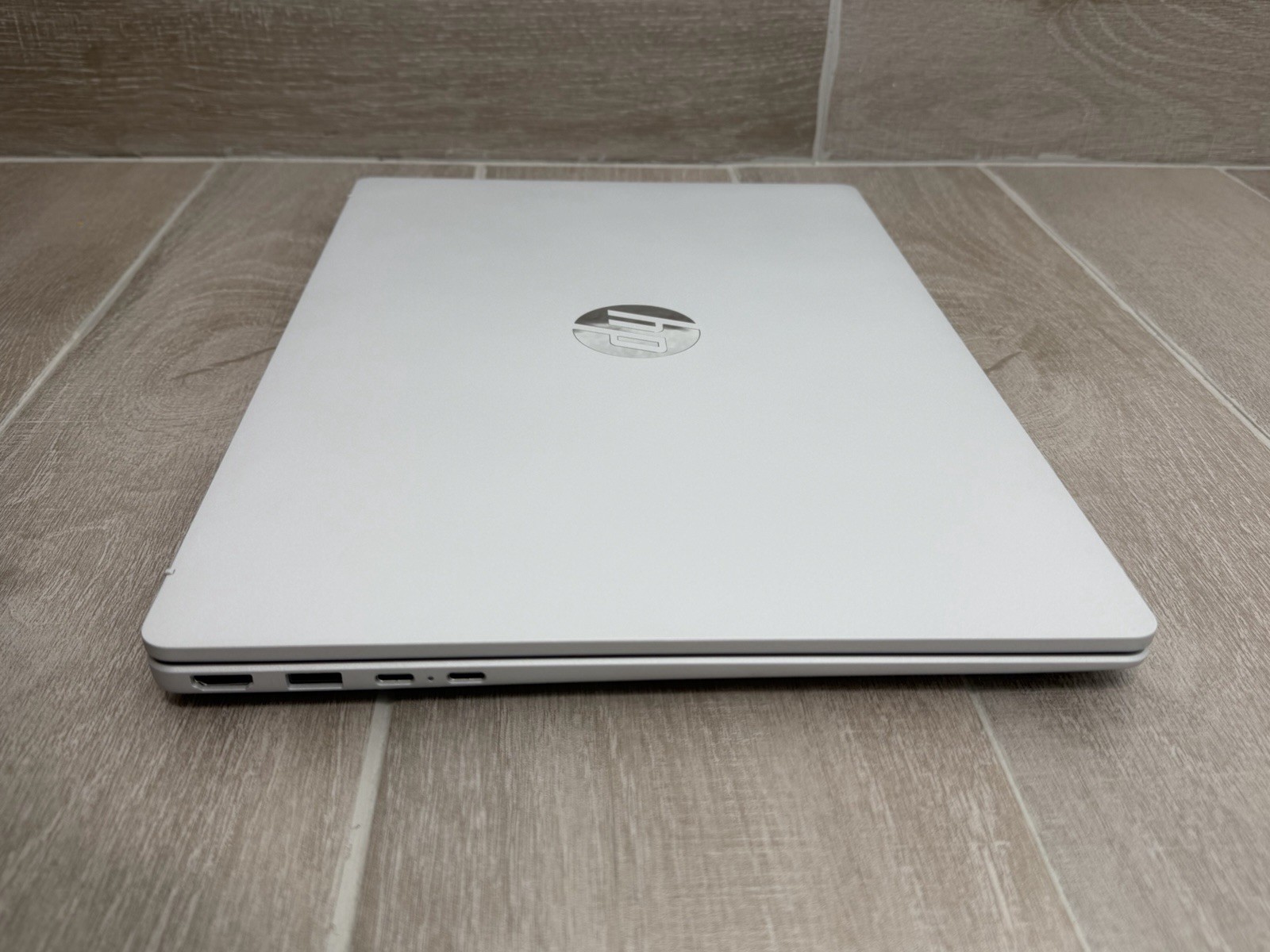HP OmniBook 3 16″ WUXGA Touch Laptop AMD Ryzen 5 40 16GB RAM 256GB NVMe Win-11