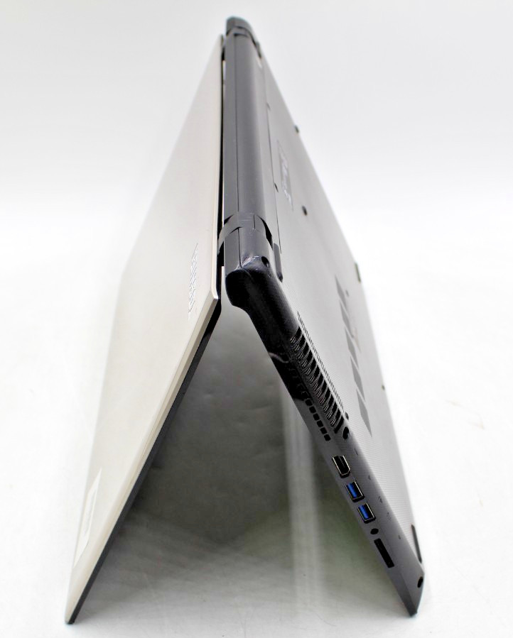 Toshiba Satellite L55D-C 15.6in 1 TB HD 8 GB RAM AMD A10-8700P Radeon 6 No OS