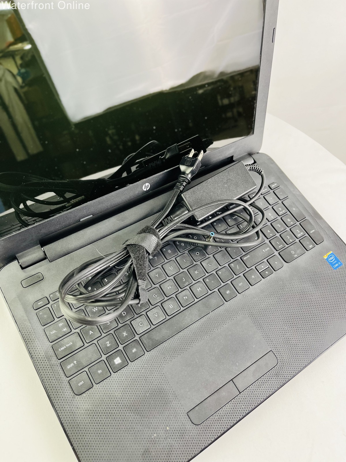 HP Hewlett Packard 15-ac071nr 15.6″ Intel Core 5th Gen 8GB 1TB HD Charger Works