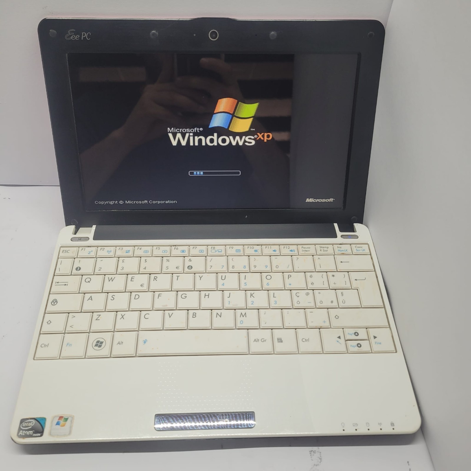 “Mini Xp” Asus Netbook 10” Windows XP PRO 32 BIT
