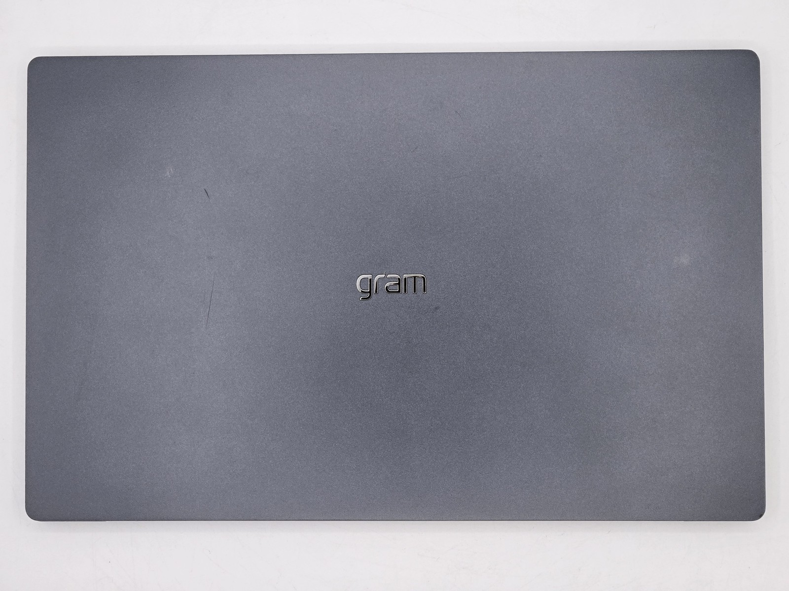 LG gram SuperSlim 15″ FHD ULTRA 7 155H 512GB SSD 16GB W11 Webcam Backlit IRCam