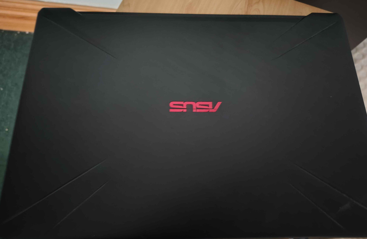 ASUS TUF Gaming Laptop FX705DY – USED – Charger included