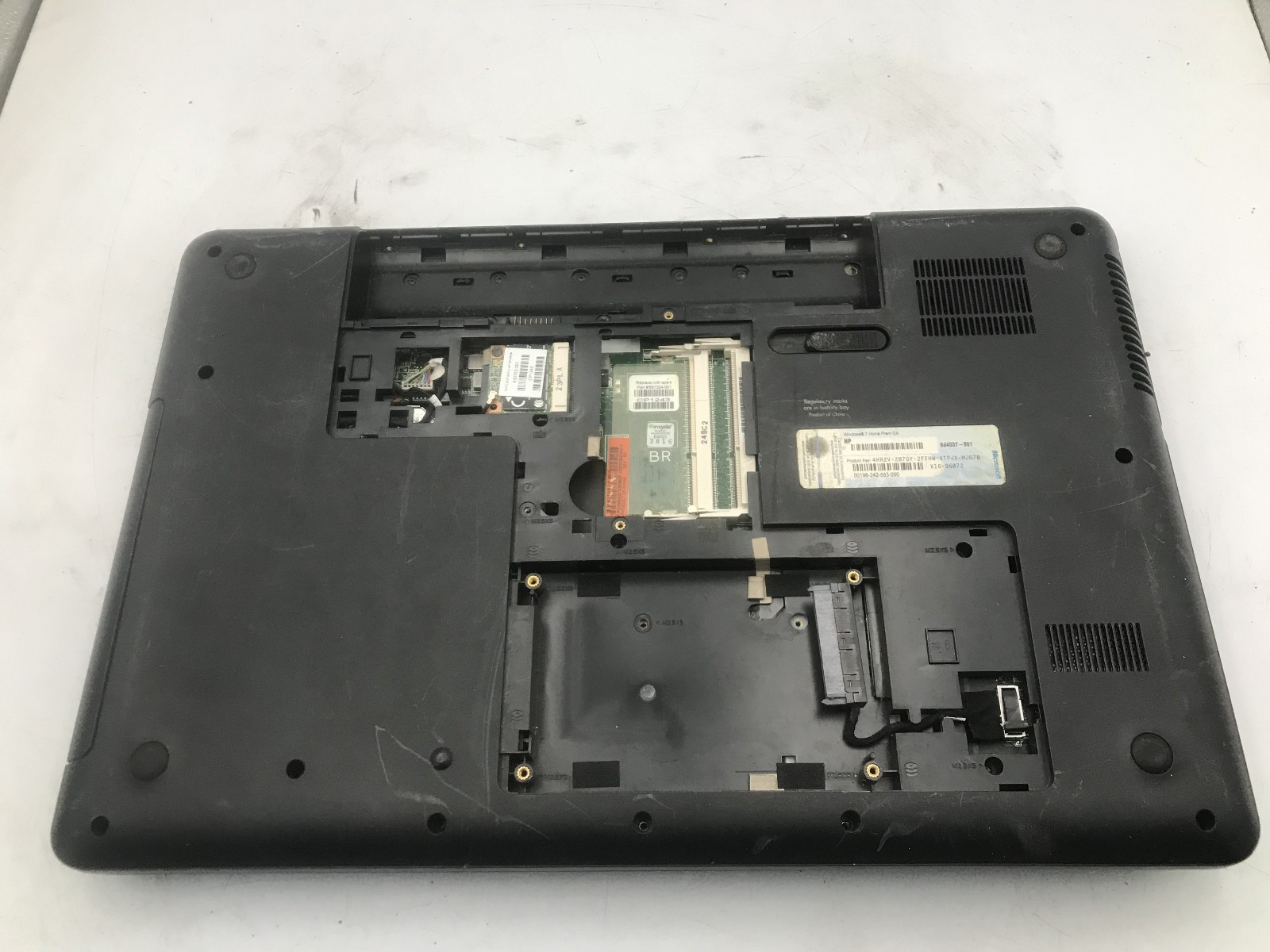 COMPAQ PRESARIO CQ57 – BOOTS TO BIOS – AMD E 300 – NO RAM – 15″ – READ DESC – BB