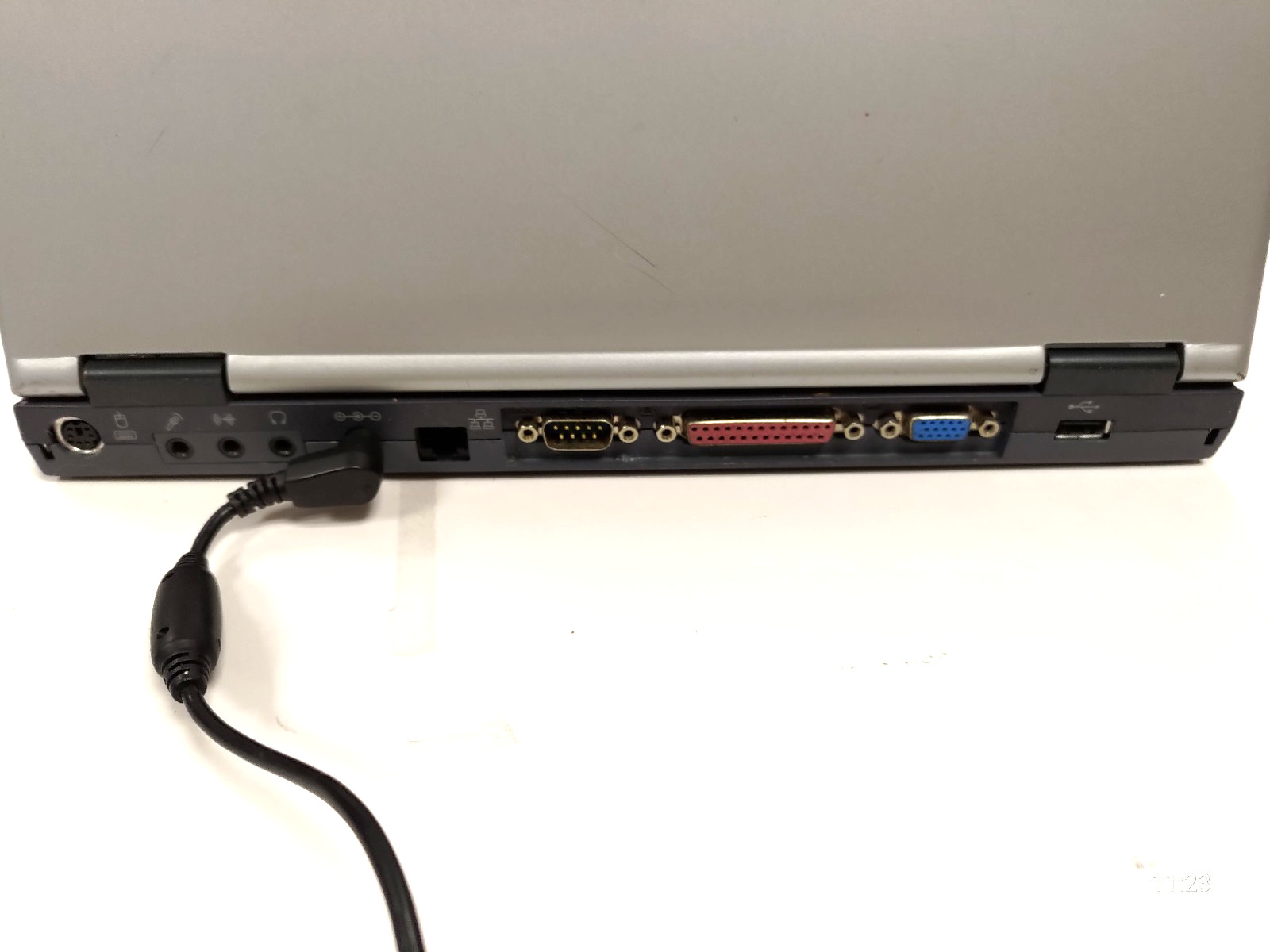 Micron TransPort LT, PIII, 320MB RAM, 10GB HDD, CDROM, 10/100 NIC, No OS, Tested