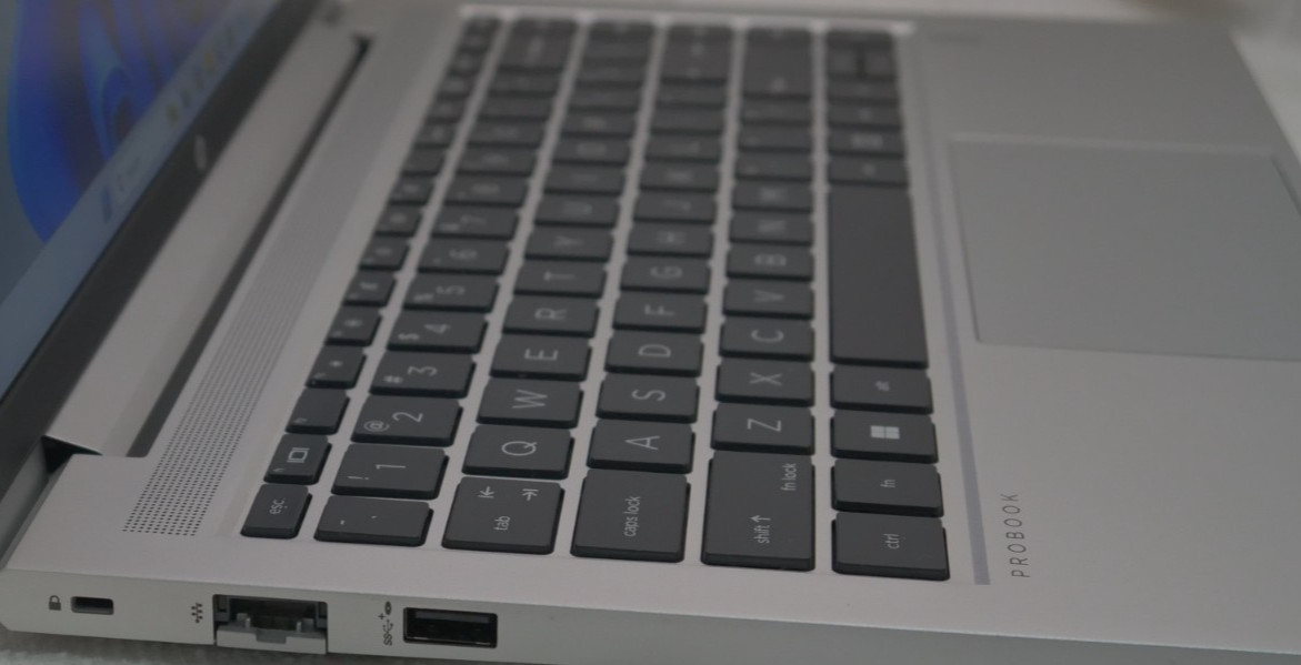HP ProBook 445 G10 14″ Ryzen 5 256 GB SSD 32 GB RAM Win 11-PAYTECK COMPUTER