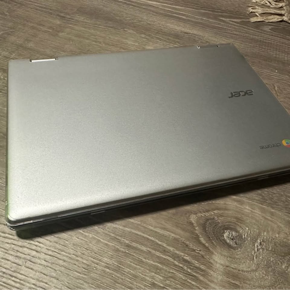 Acer Chromebook Spin 311 COMES W STAND