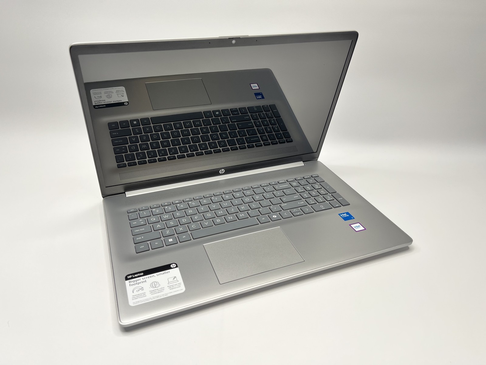HP 17-cn4153cl HD+ Core 5 120U 16GB RAM 1TB SSD Windows 11 Home Touch Screen