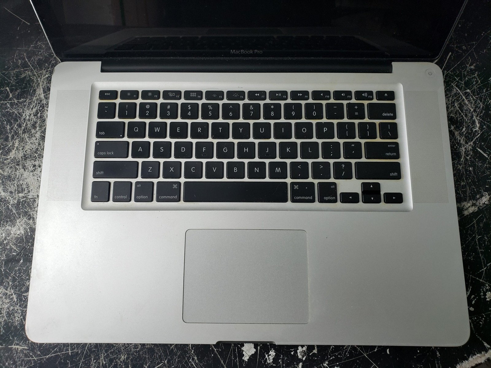 Apple Macbook Pro 15” A1286 – SSD 480gb (doesn’t light up, for parts)