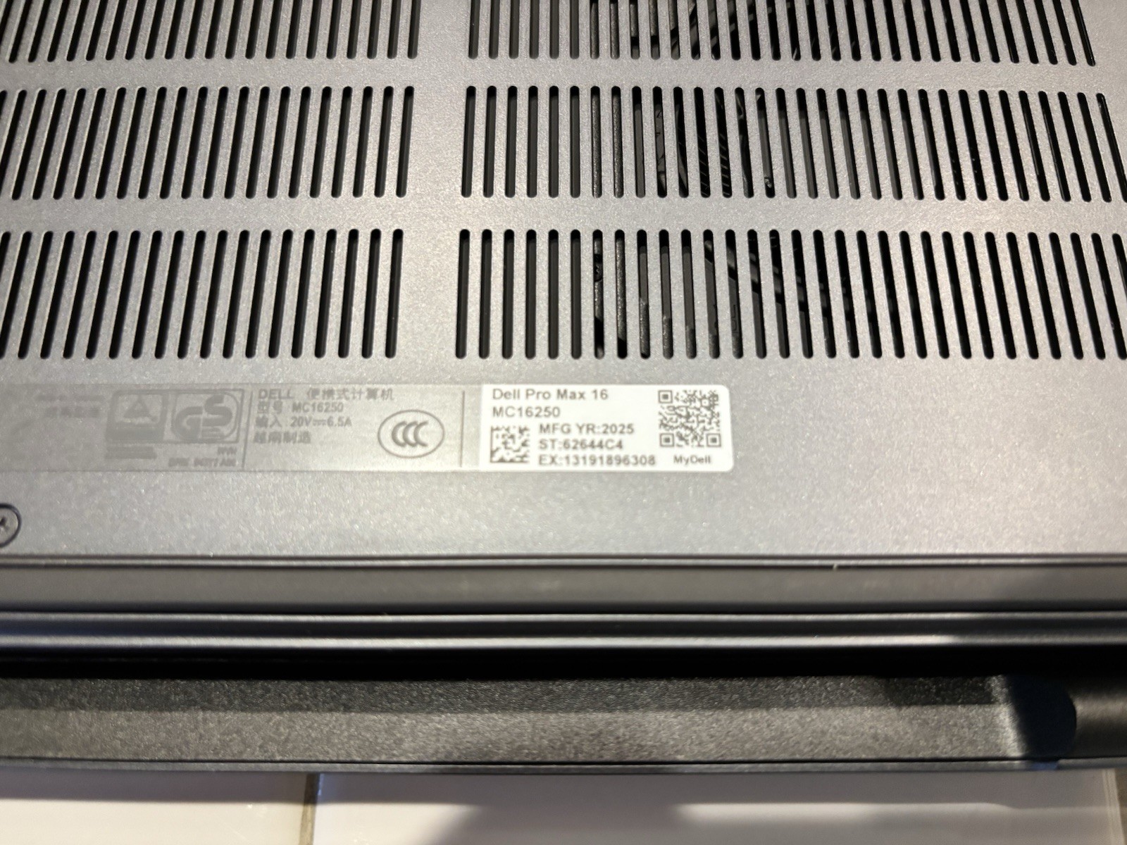 2025 Dell PRO Max 16, 512 SSD, RTX PRO 500 GPU 16GB RAM + 2YR Dell WARRANTY