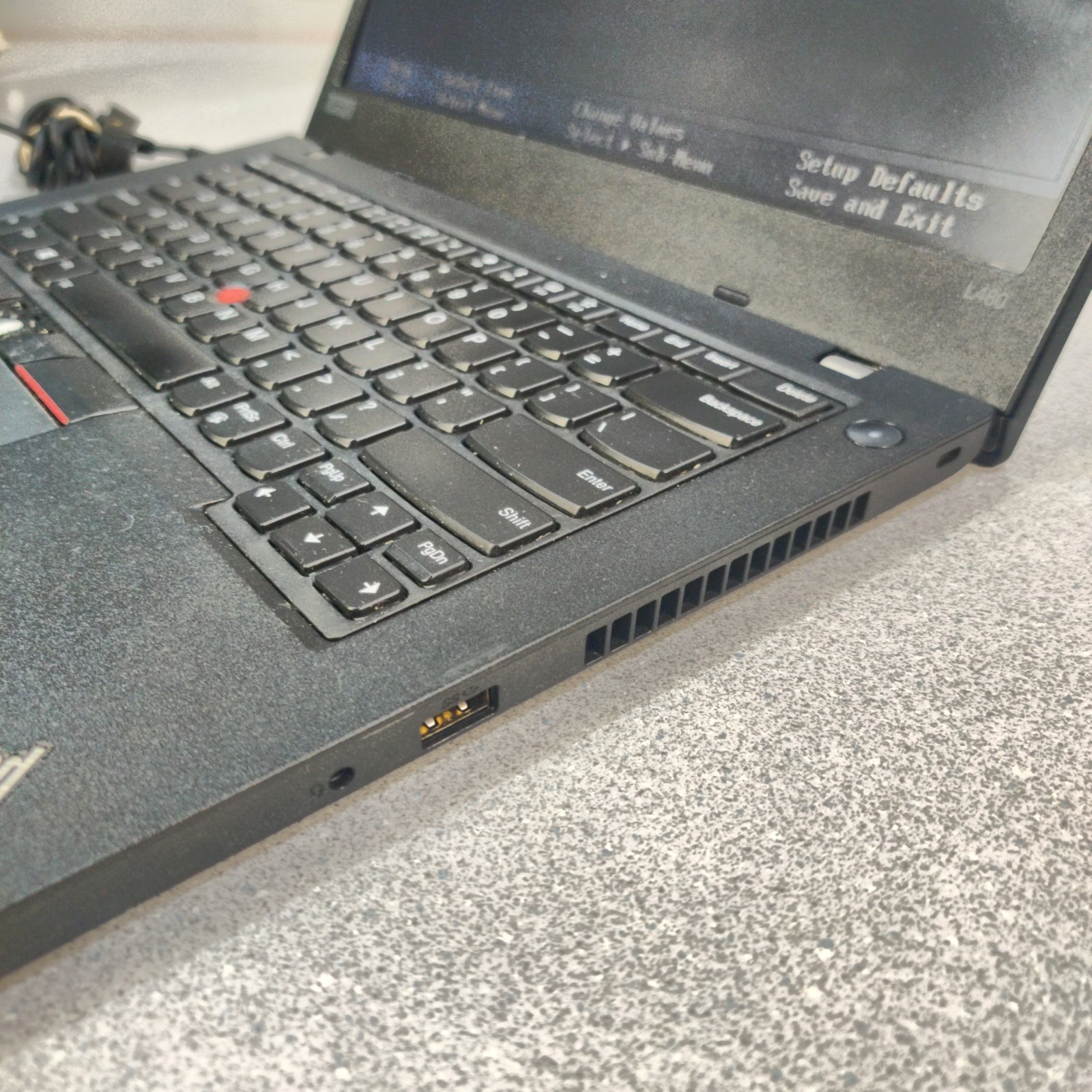 FOR PARTS Lenovo ThinkPad L480 Core i5-8350U 1.7GHz 8GB RAM NO SSD/OS/AC Read***