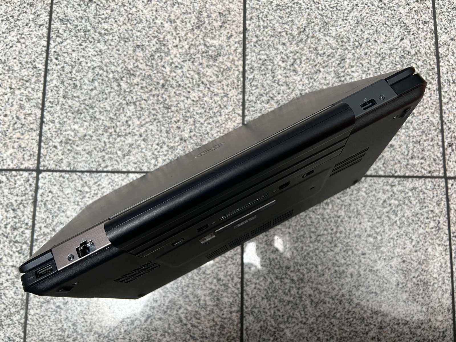 Dell Latitude E5540 8GB RAM 128GB SATA SSD 15.6″ Intel Core i5 DVDROM Win 11 Pro