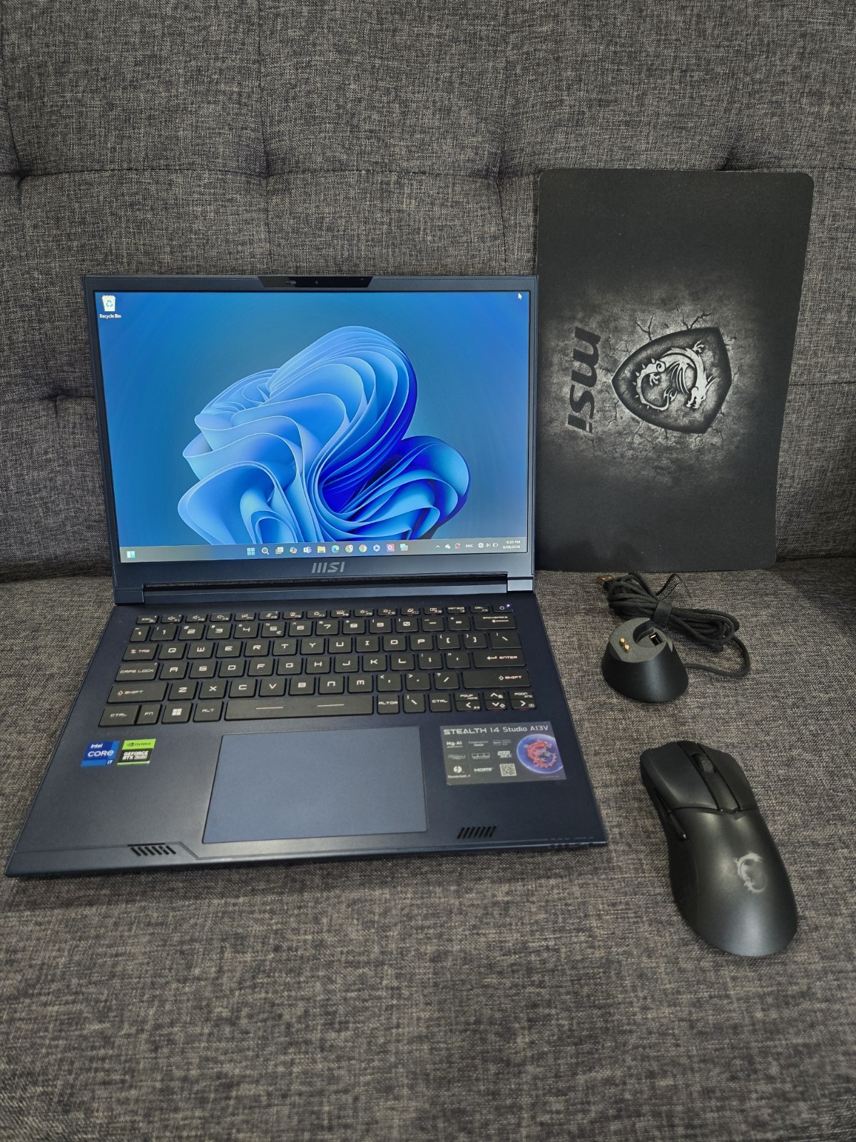 MSI Stealth Studio 14 A13VF Gaming Laptop