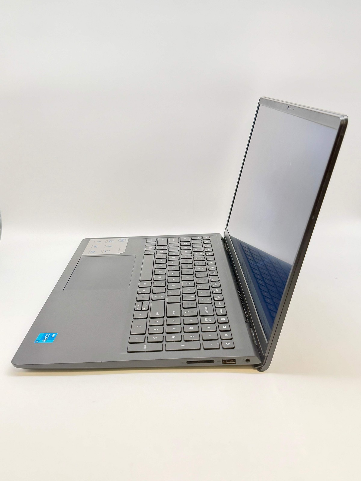 Dell Inspiron 15 3000 Intel Pentium 256GB SSD 8GB RAM 15.6″ Black