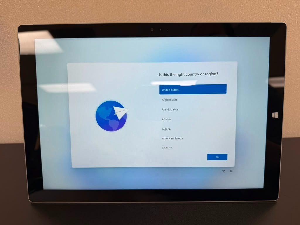 MS Surface Pro 3 12″ i5 4th Gen 8GB 256GB SSD Win 11 Pro Thermal Issue Used ASIS