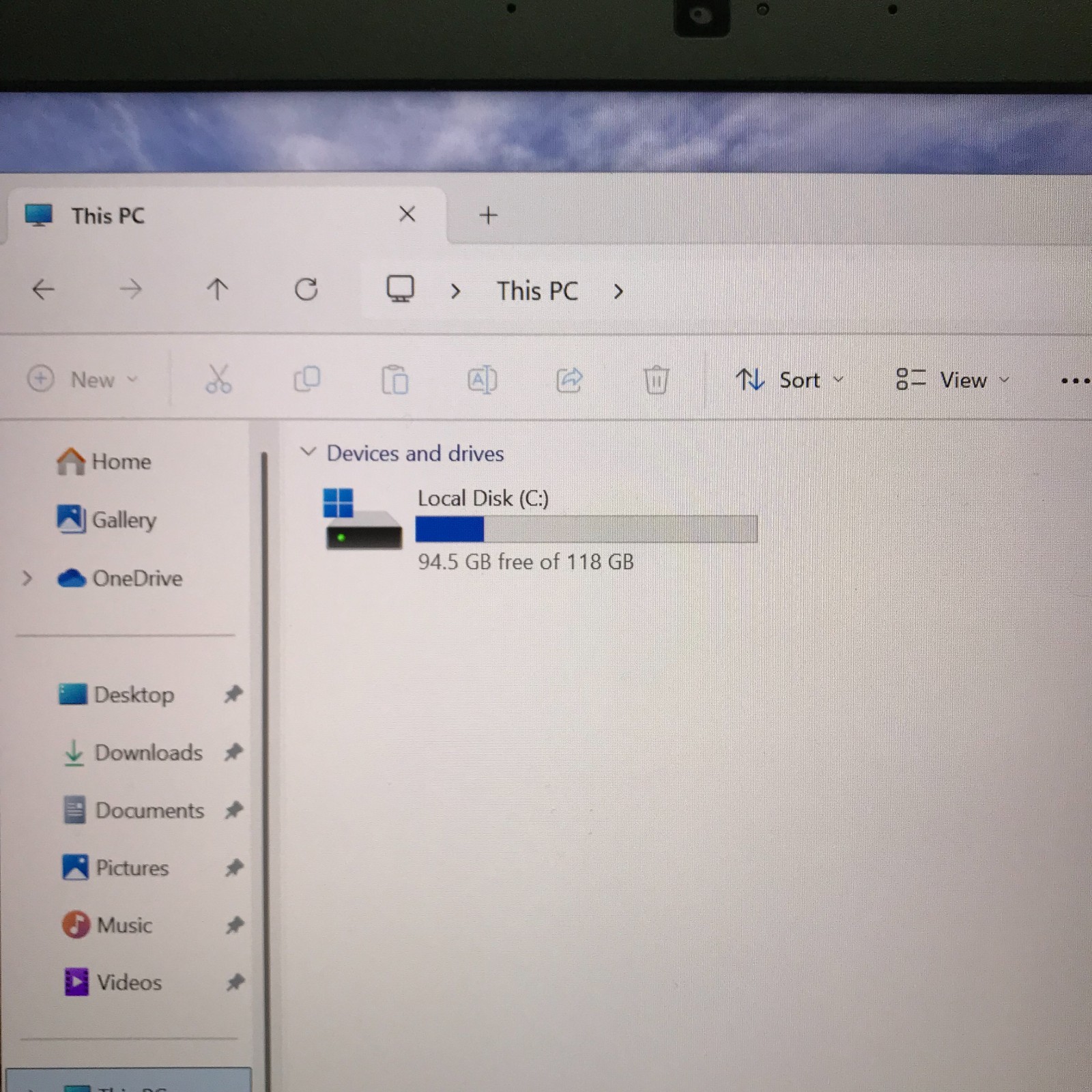 Dell Latitude E7470 14″ FHD Laptop i5-6300U 16GB RAM 128GB SSD (Windows 11 Pro)