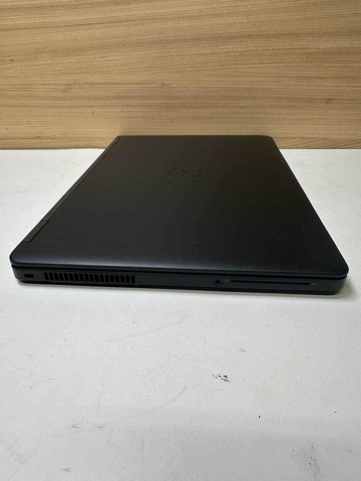 Dell Latitude E5550 15” Laptop Intel Core i5-5300U 2.30GHz 8GB RAM (NO HD)