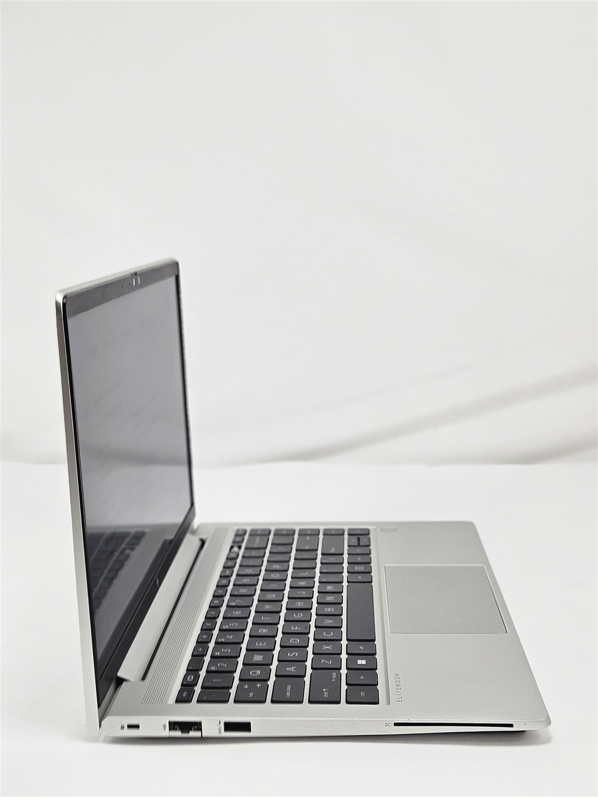 HP 14″ EliteBook 640 G10 i5-1345U 16GB RAM 512GB SSD Intel Iris Xe No OS