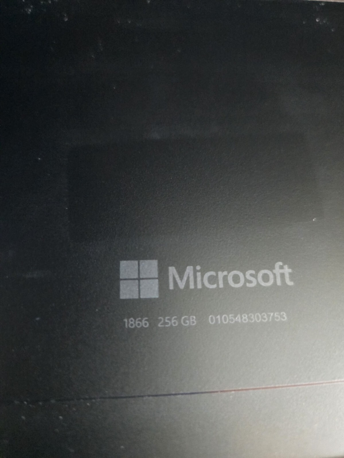 Microsoft Surface Pro 7 i7-10th Gen 16Gb 256Gb Kb & Pen