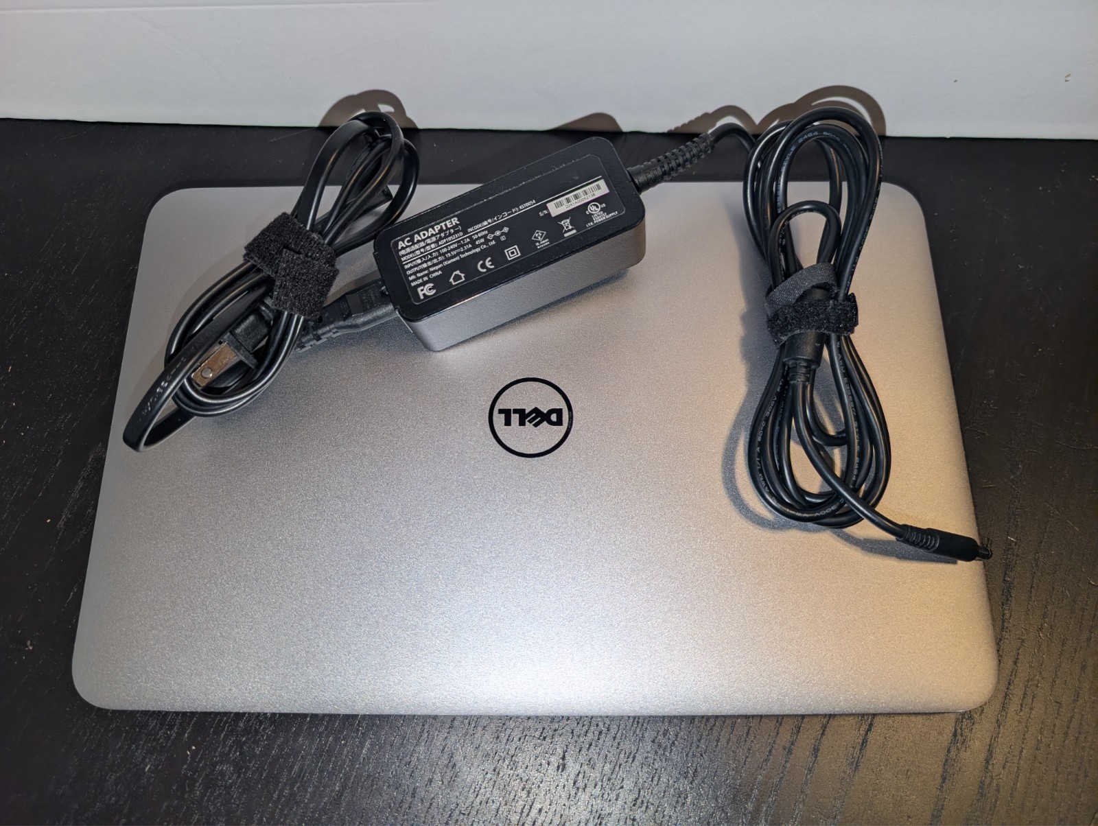 Dell XPS 13 L321X i7-2637M 4GB 256GB SSD w/ power supply
